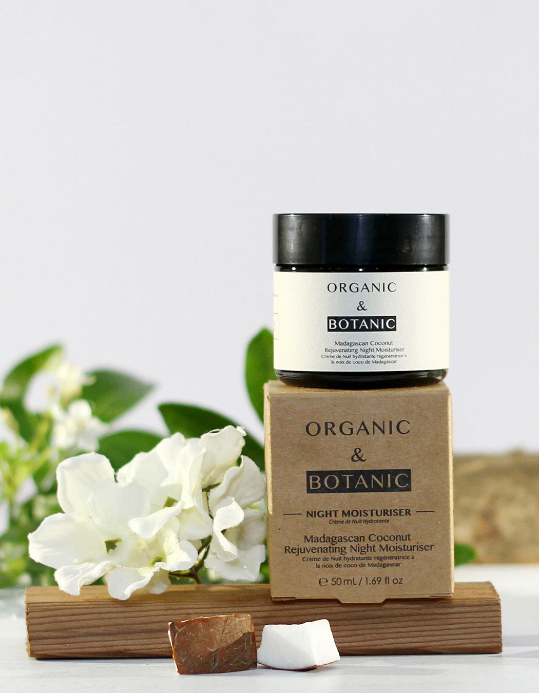 Crème hydratante de nuit rajeunissante à la noix de coco de Madagascar 50 ml