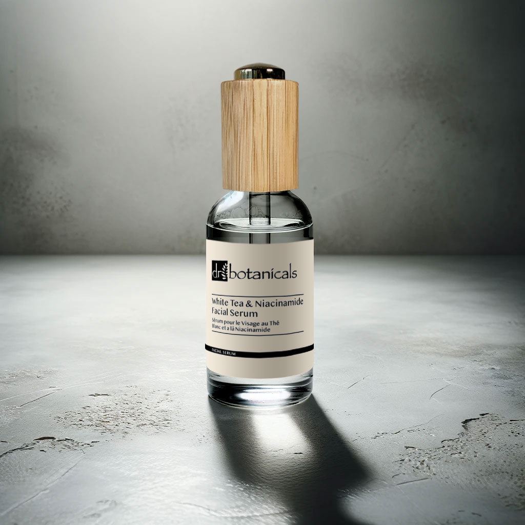 Sérum léger avancé Essence Soin hydratant de nuit au thé vert 12 heures Soin hydratant pour le visage aux algues