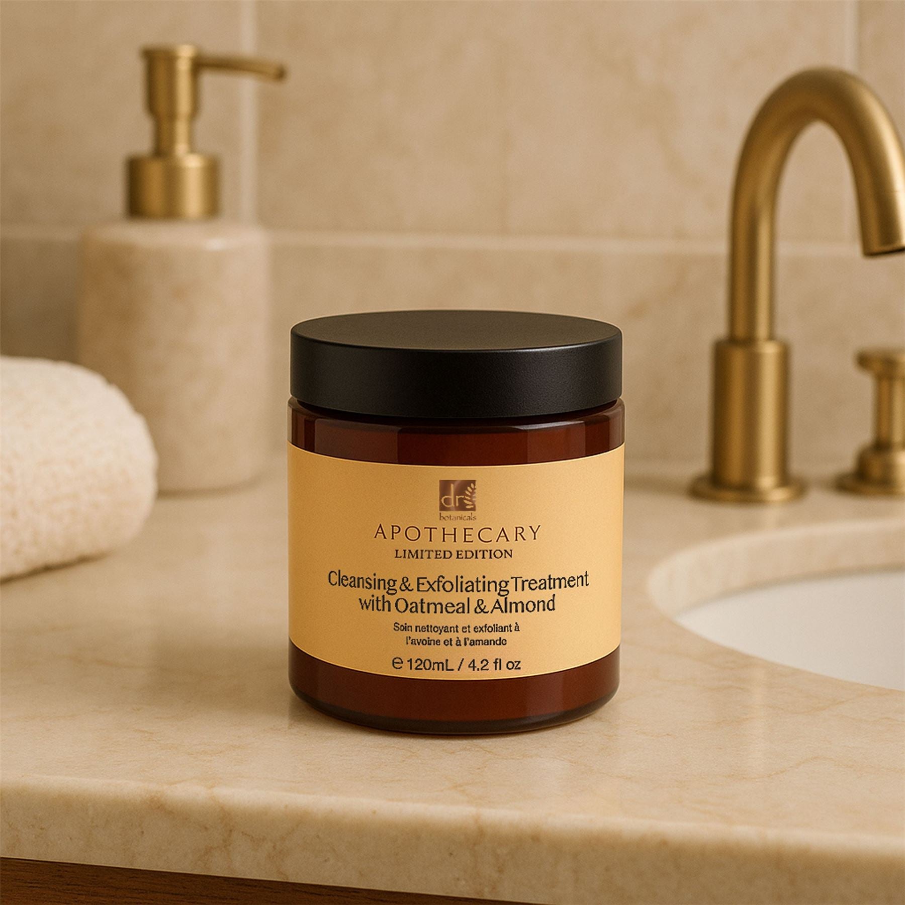 Soin nettoyant et exfoliant à l'avoine et aux amandes 120 ml