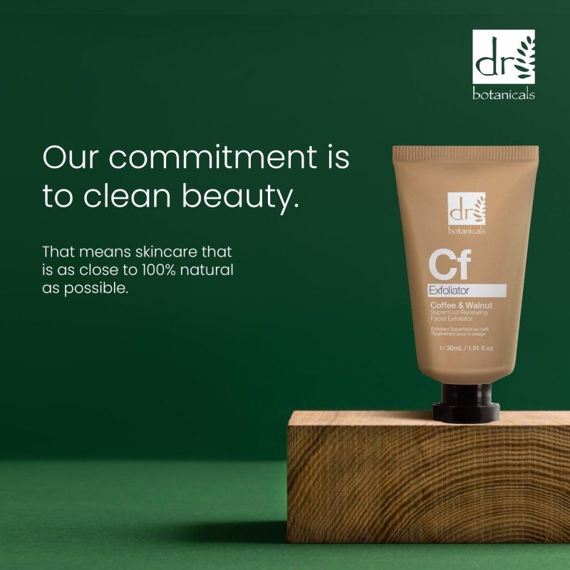 Exfoliant facial régénérant à base de superaliments au café avec exfoliation physique et chimique