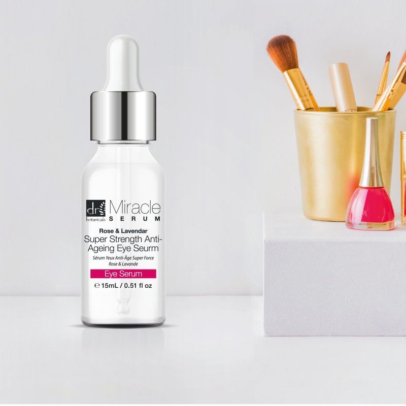 Sérum anti-âge pour les yeux à la rose et à la lavande de Unique Treatments 15 ml