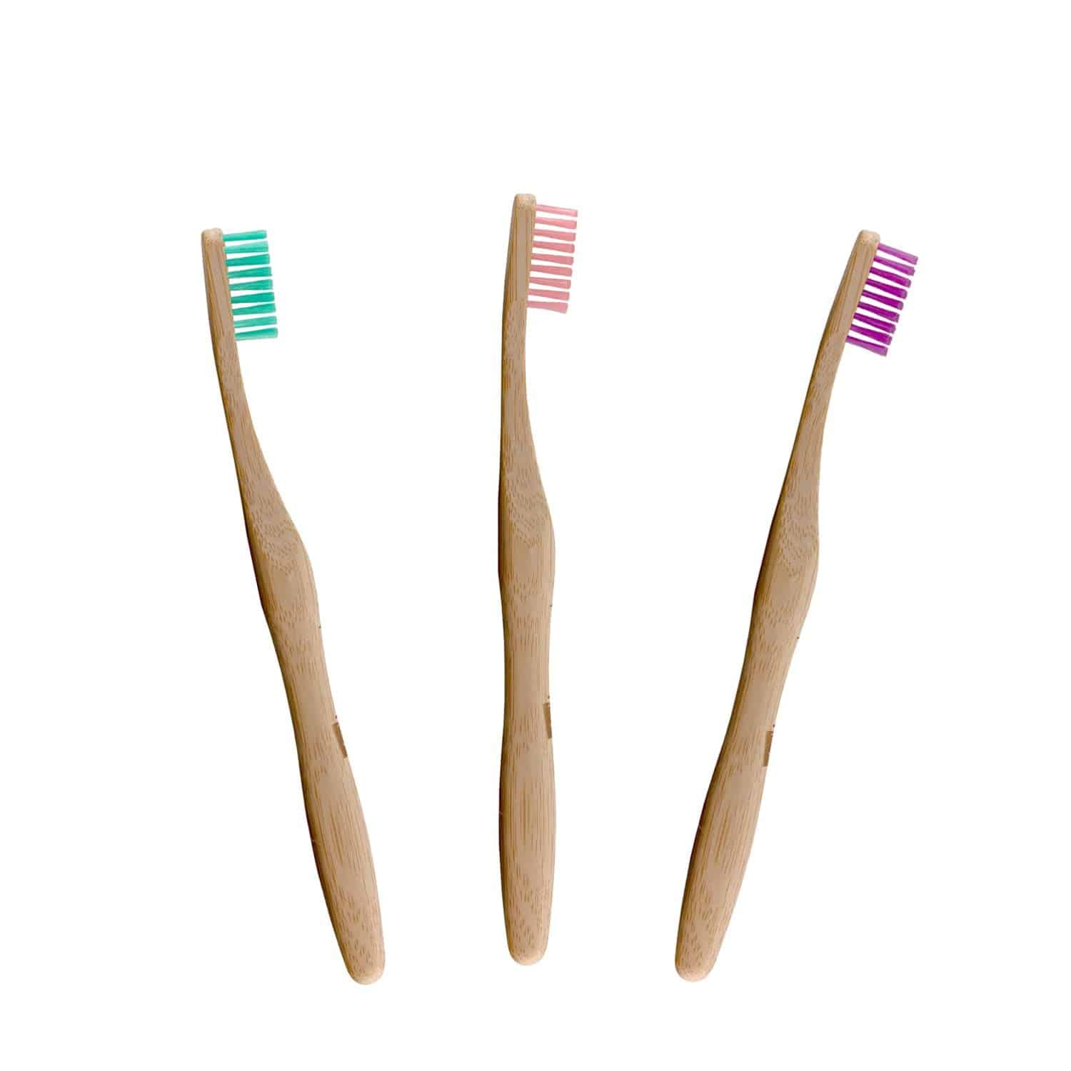 Brosse à dents en bambou recommandée par DB : vert + rose + violet